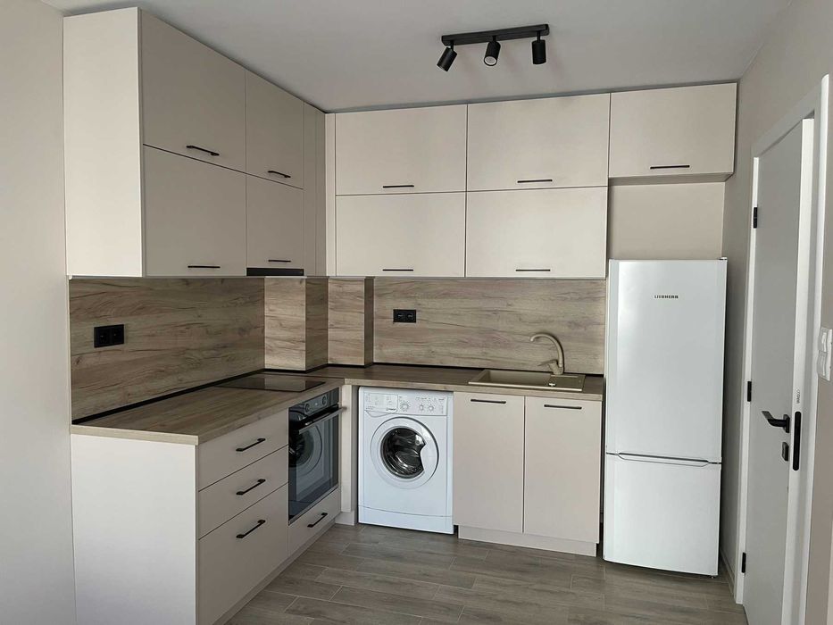 Дава се под наем Двустаен апартамент в Пловдив, Христо Смирненски - 68 кв.м за 398.82 € - Снимка #3