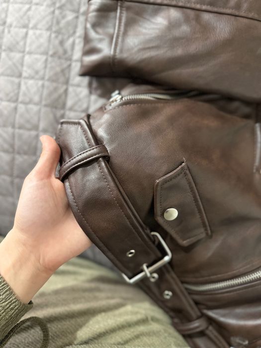 Кафяво кожено яке Stradivarius