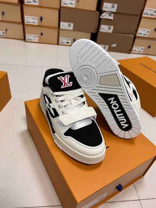 Adidasi Louis Vuitton Trainer