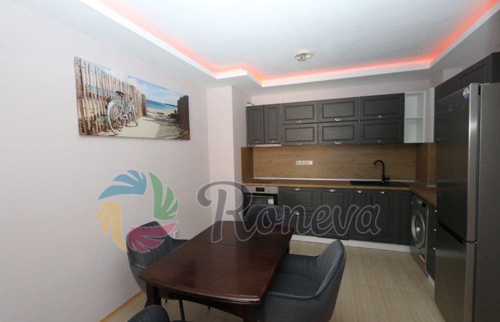 Дава се под наем Четиристаен апартамент в Варна, Завод Дружба - 168 кв.м за 1530 € - Снимка #2