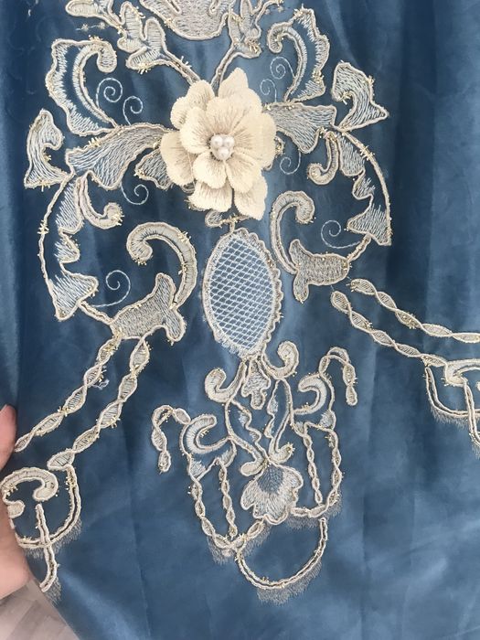 продаётся очень красивый штор