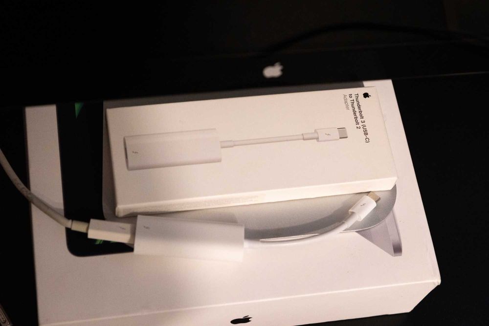 Monitor Apple Thunderbolt Display 27” + Adaptor Apple USB-C original