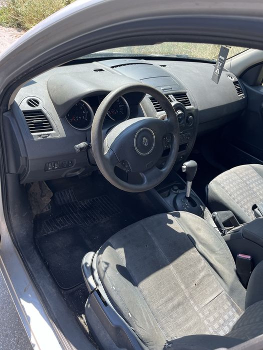 Рено Меган 2 1.6 бензин 2007 година на части