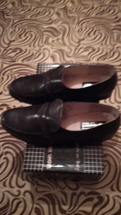 Мужские туфли новые