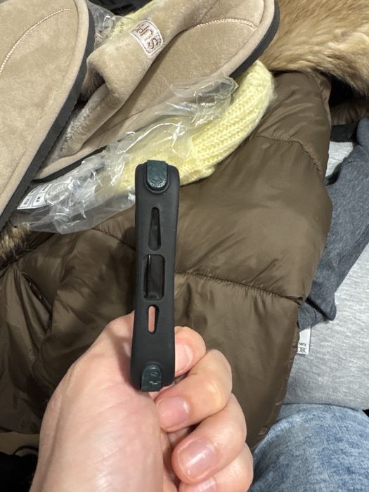 Mobilfox кейс чисто нов за 15про макс