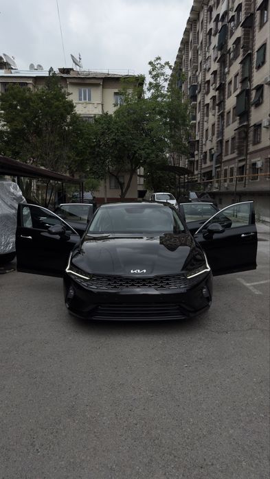 Kia k5, почти новая с панарамой