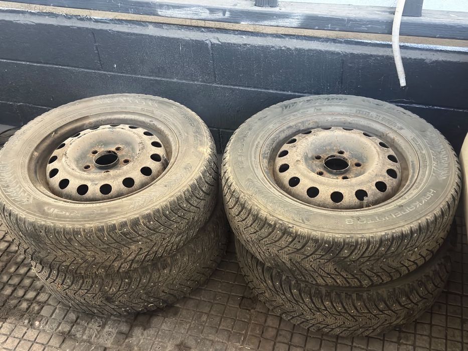 Автошины зимние шипованые