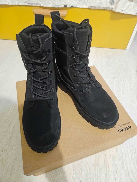 Дамски боти от Cropp