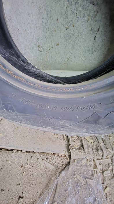 Продам бу шины летние R16 225/70