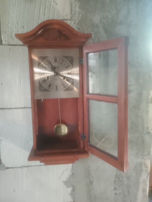 Ceas de perete mecanic