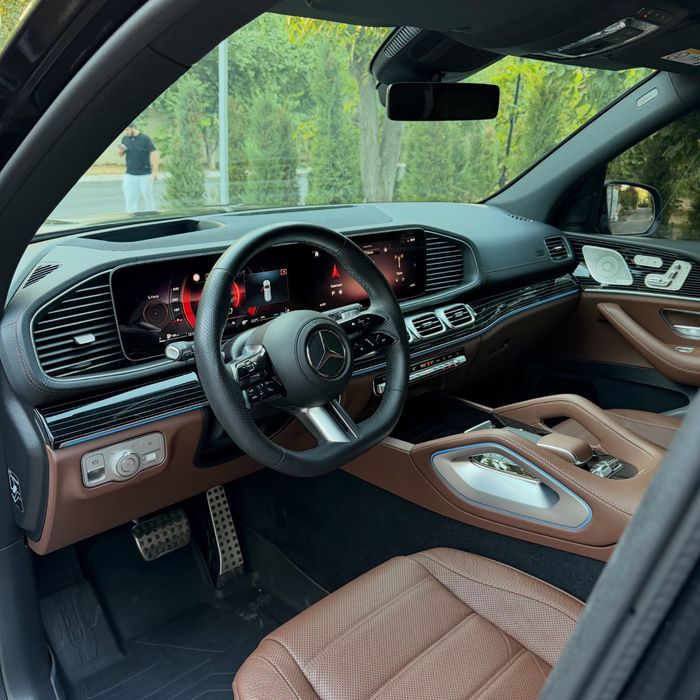 Mercedes benz GLS 450