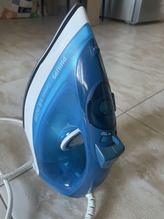 Fier de calcat Philips