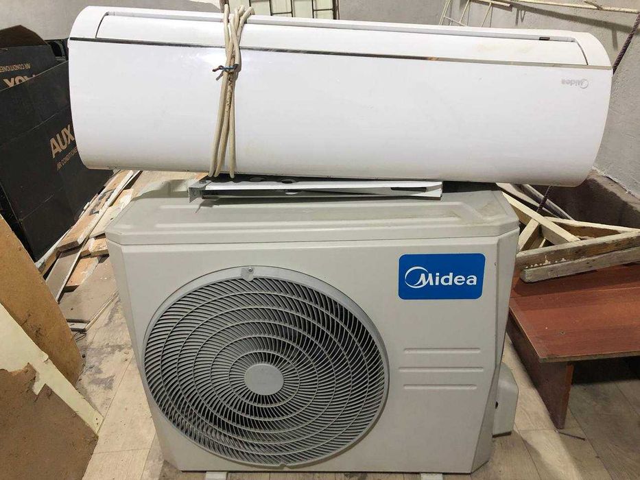 Midea 24 lik ideal holatda ishlab turgan joyida arzon , aybi yo'q