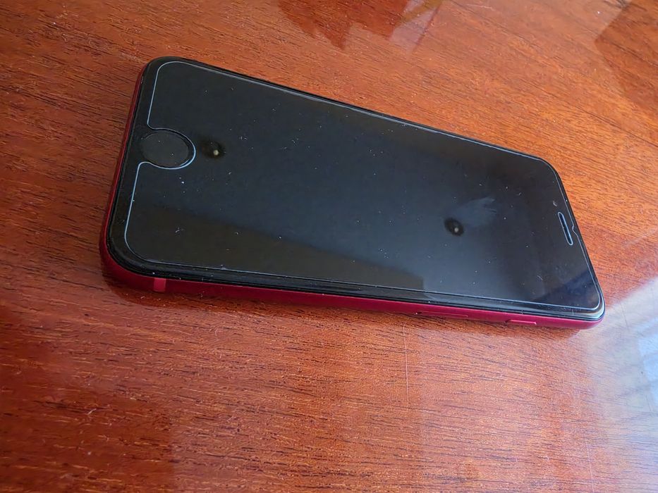 Iphone SE 3 64 GB Red