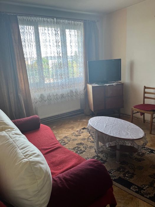 Vand apartament 3 camere, Calan,strada Independentei