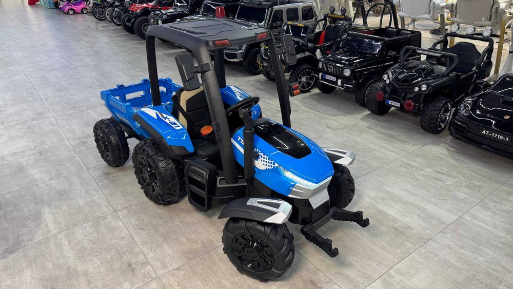 Bolalar mashinasi Traktor siniy traktor dostavka bor