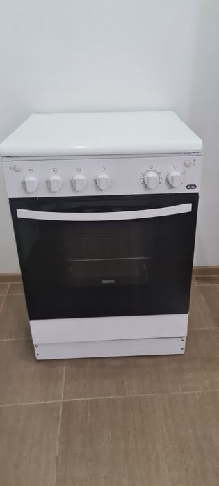 Aragaz Zanussi 50x60 cm