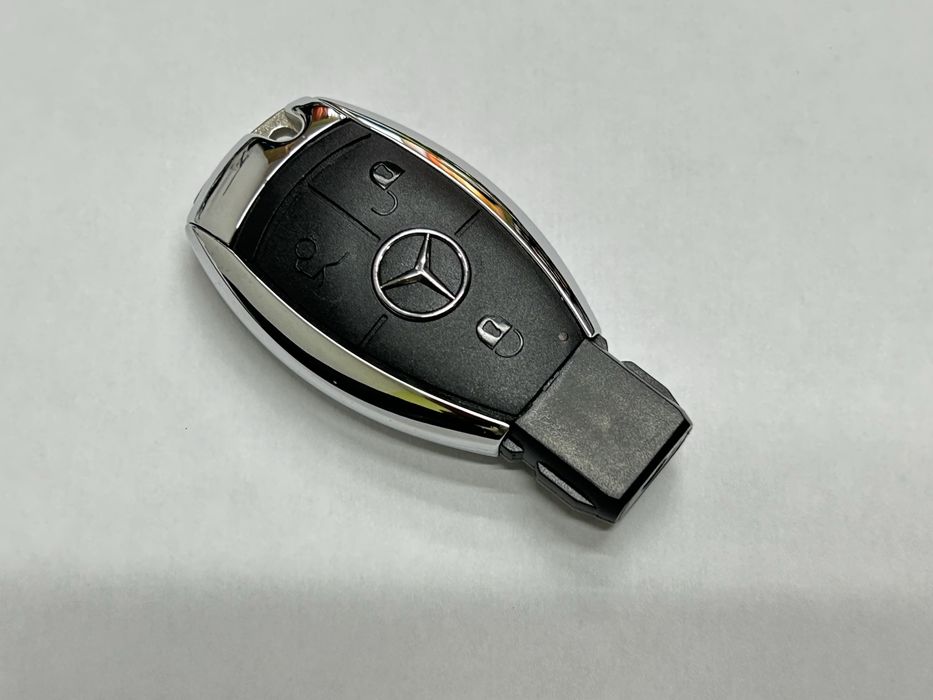 Carcasa Cheie Mercedes – Model „Lacrima” cu 3 Butoane  2 Baterii
