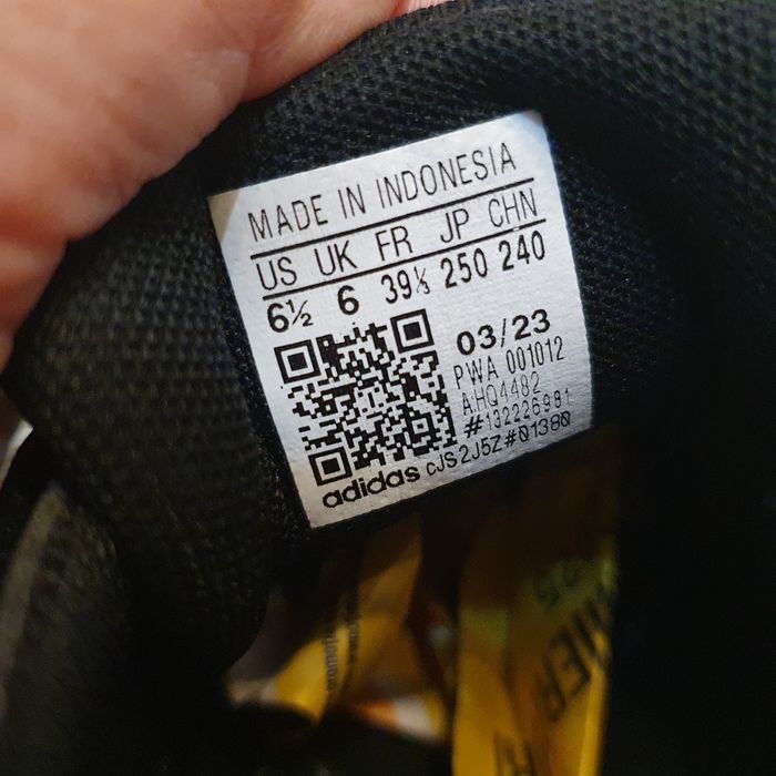 Adidas original  mas 43,5