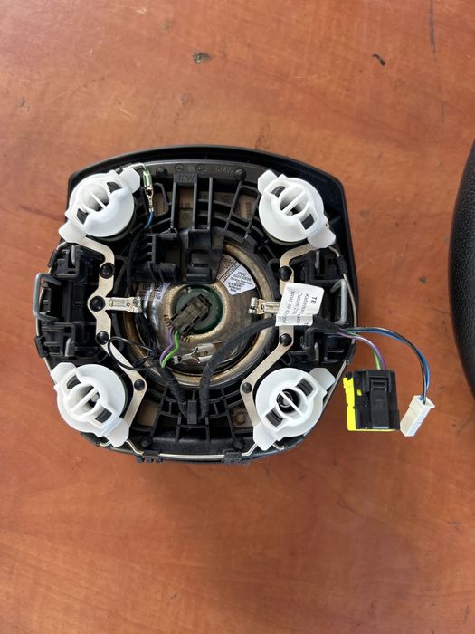 Volan piele cu airbag Bmw F30 model cu comenzi