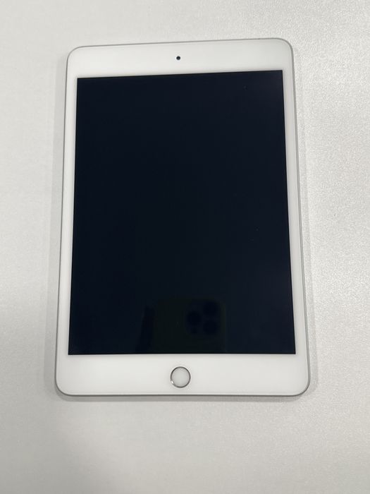 Apple iPad mini 5 7.9” (2019) 5th Gen WiFi 64 GB ID-XXL8154