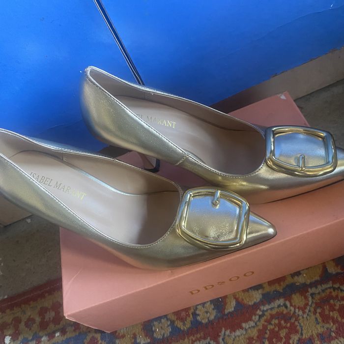 Туфли золотистый 35размер