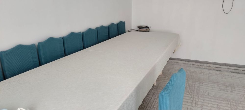 Продам стуль, стульями и шторы