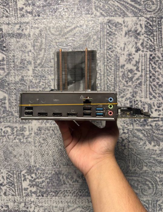 Elsa H610M Core i3-12100 M.2 Nvme 512Gb Bashniy RGB Coller