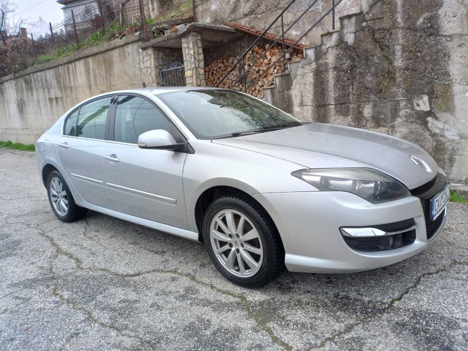 Рено      Лагуна