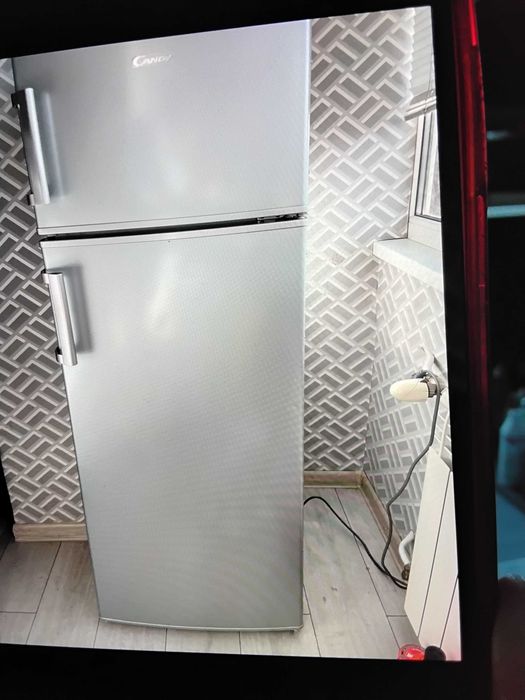 Сив хладилник,,KANDY", цена 80 евро,използван 1 година