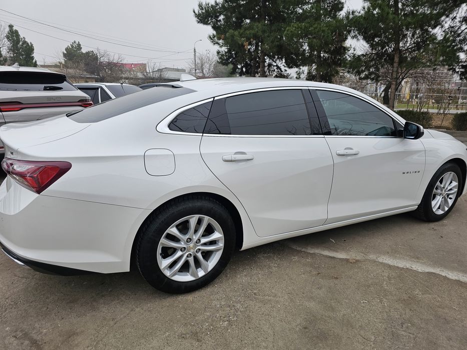 Chevrolet Malibu 2... 2.4L. Yili 2017. Yurgani 152000. Narxi 15300
