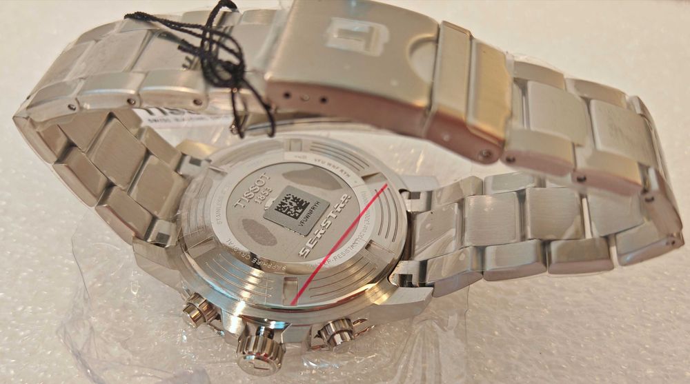 TISSOT SEASTAR 1000 CHRONOGRAPH чисто нов часовник с хронограф , кутия и книжки , 100% оригинален