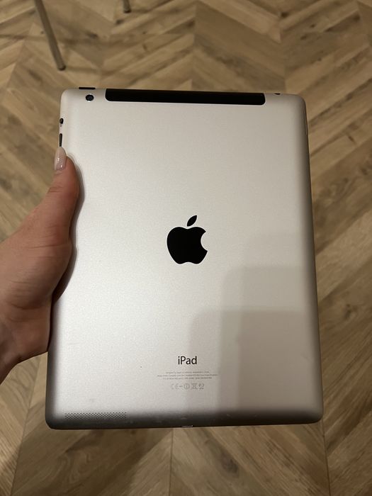Ipad 4 , 32 gb ,