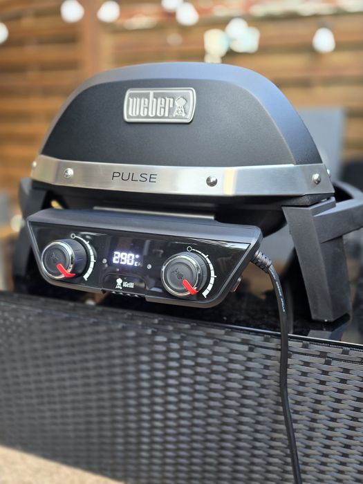 Grătar Weber Electric PULSE 2000 cu masă