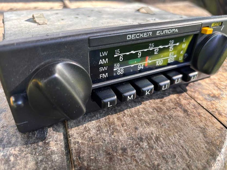 Vand aparat de radio BECKER EUROPA,vintage