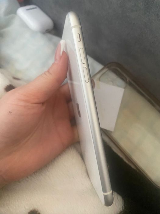 Айфон 11 74% аккум память 128