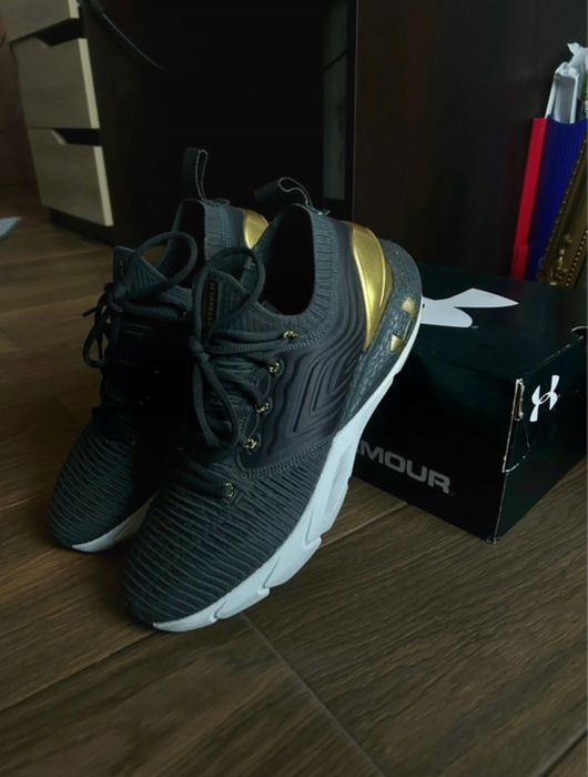 Under Armour Phantom