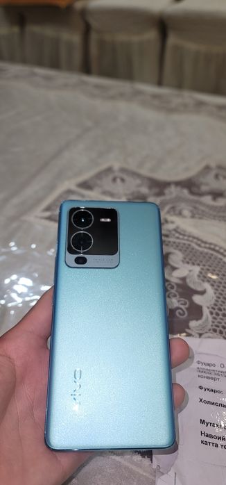 Vivo V25 pro 12+8/ 256