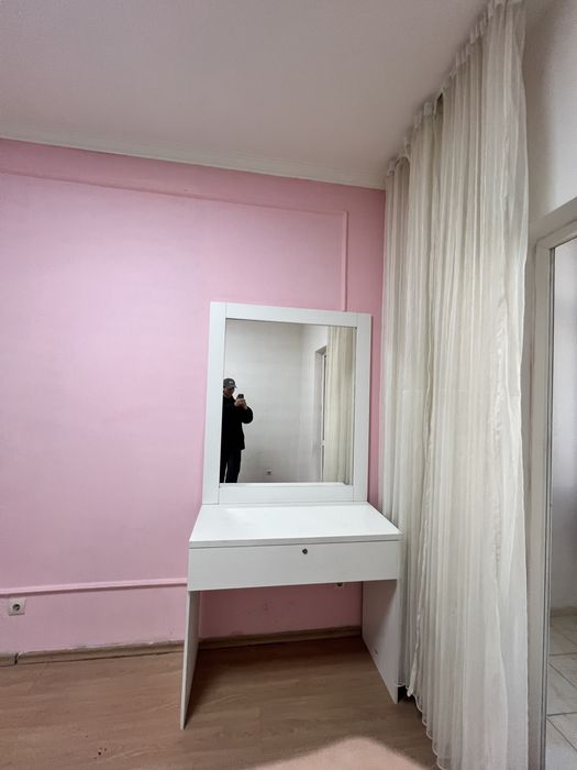 Шкафчик с зеркалом