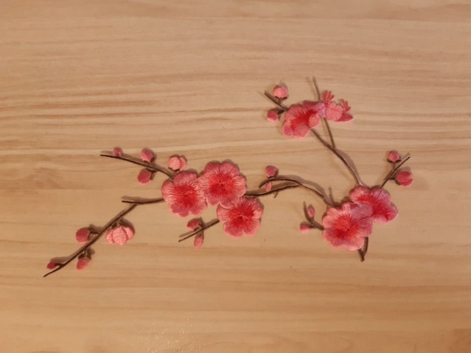 Бродерии за дрехи