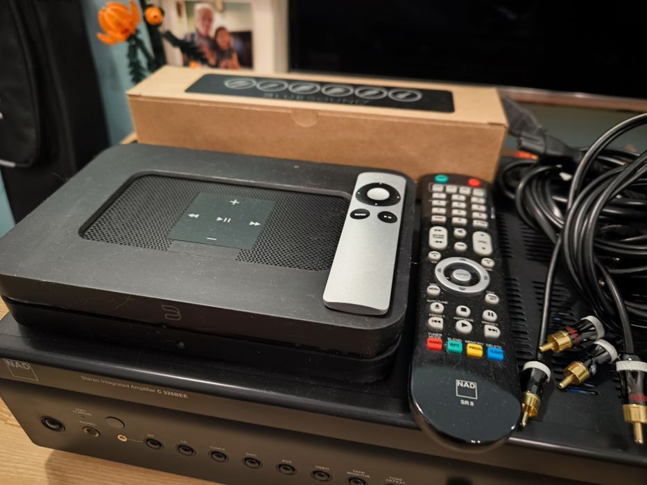 Sistem Audio NAD C326BEE BLUESOUND Node 2i DALI Zensor 1