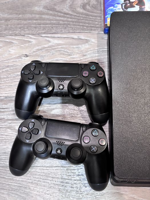PlayStation 4 slim