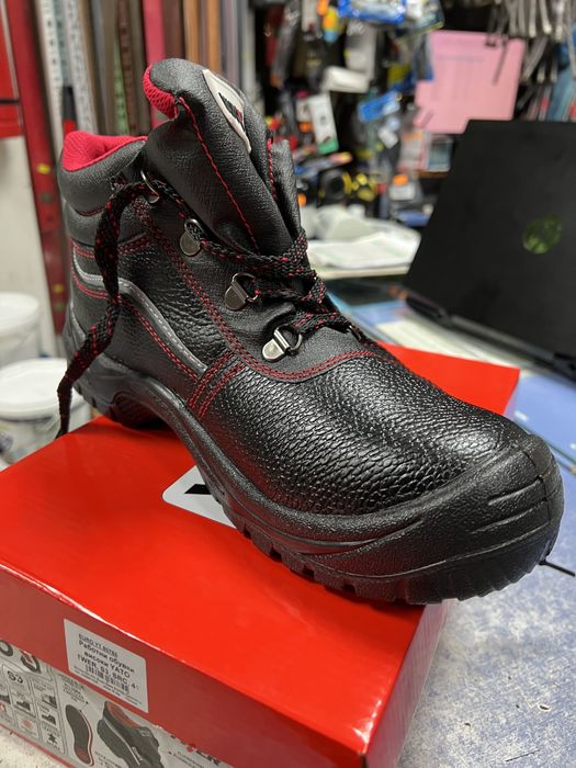 Работни обувки водo устойчиви Yato Twer s3 src