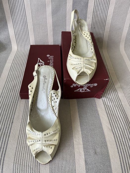 Босоножки. Кожа. Размер 40