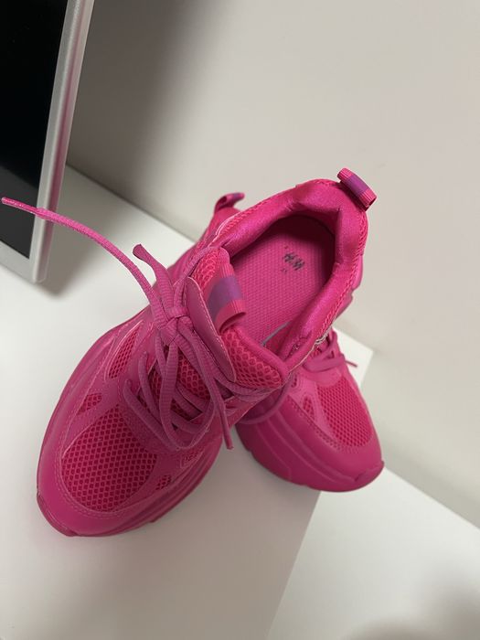 Дамски цикламени маратонки H&M