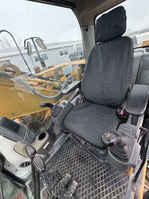 Excavator Caterpillar 319 DL  2011