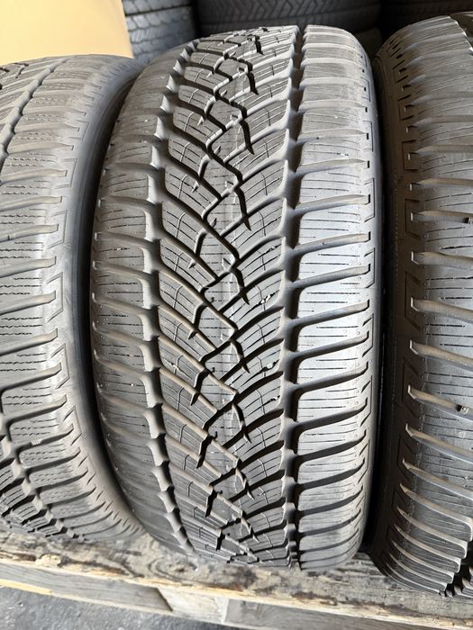 4 anvelope iarna 215/45/17 Fulda 7.9-8.7 mm!
