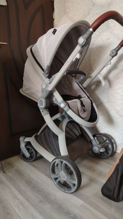 Продам детскую коляску