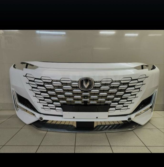 Changan UNI-K бампер есть