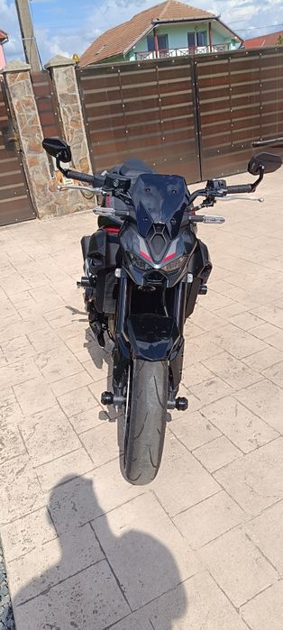 Kawasaki Z900.  2025